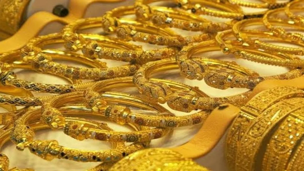 تراجع سعر غرام الذهب عيار 21 في الأردن إلى 92.7 دينار اليوم